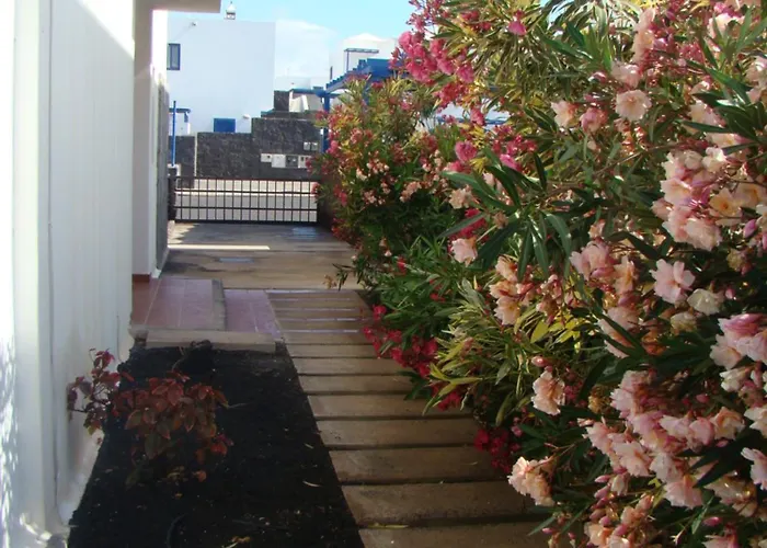 Dom wakacyjny Nala Meer- Bergblick, Solarbeheizter Pool, Ruhige Lage, Alles Zu Fuss Erreichbar Playa Blanca (Lanzarote)